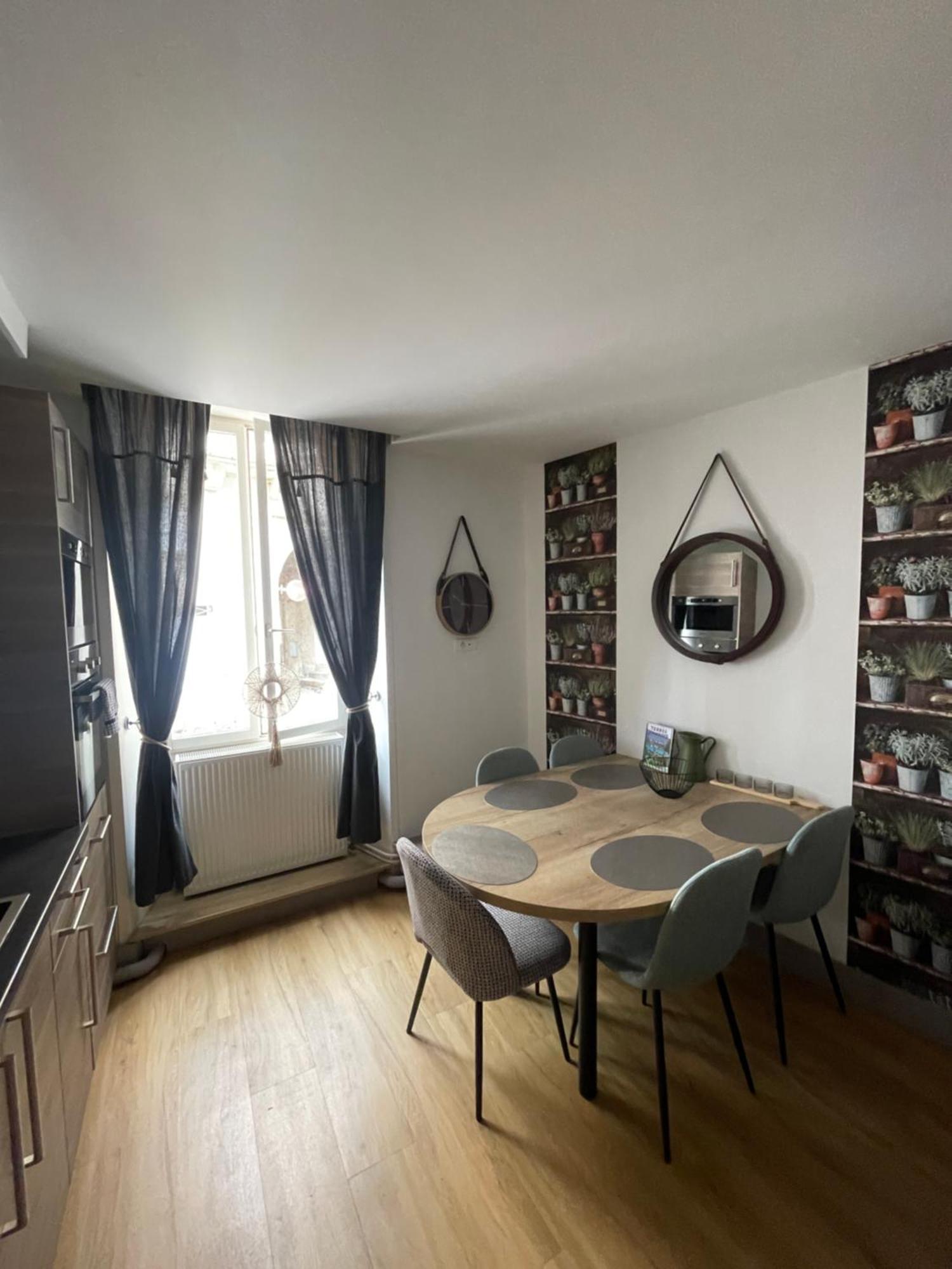 Appartement Moderne Centre Ville, 5 Personnes, 65 M2 Семюр-ан-Осуа Екстер'єр фото