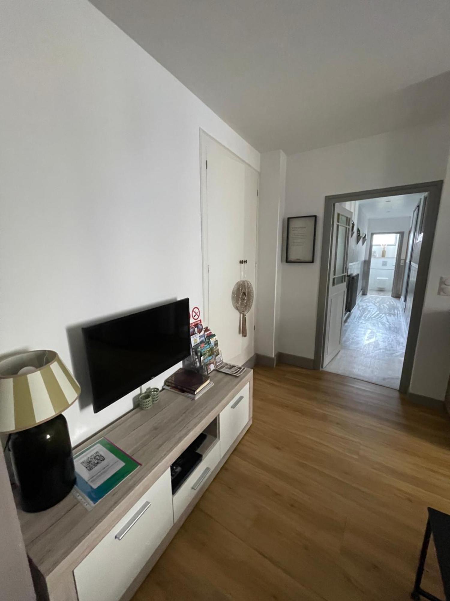 Appartement Moderne Centre Ville, 5 Personnes, 65 M2 Семюр-ан-Осуа Екстер'єр фото