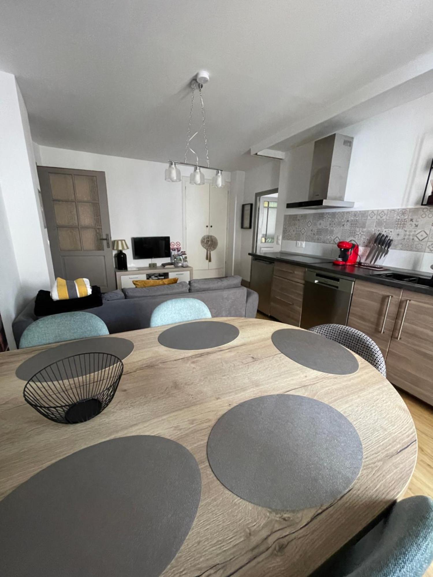 Appartement Moderne Centre Ville, 5 Personnes, 65 M2 Семюр-ан-Осуа Екстер'єр фото